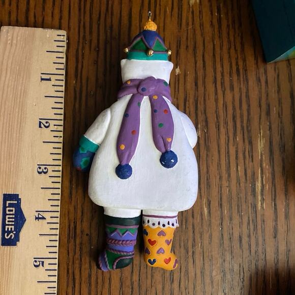 Department 56 Polar Bear Ornament Winter Warm Up Collection Popsicle Funky Socks - Picture 3 of 10